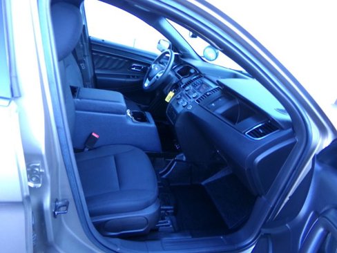 Used 2016 Ford Taurus Police Interceptor AWD image 33