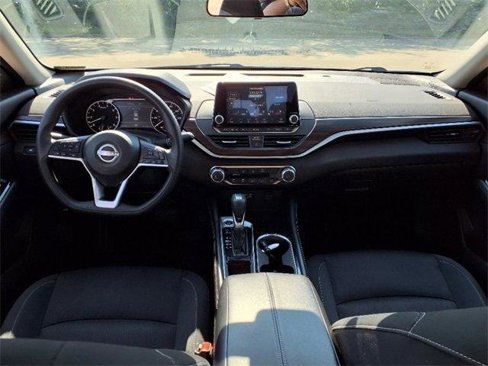 Used 2023 Nissan Altima 2.5 SV image 8
