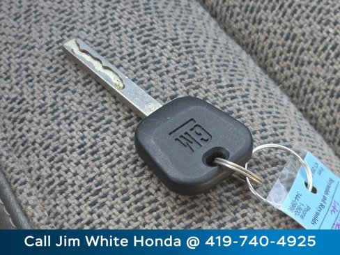 Used 2017 GMC Savana 2500 image 31