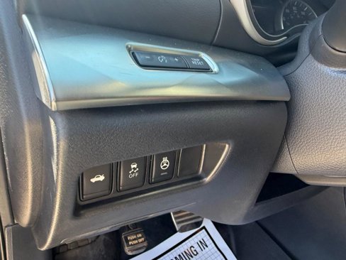 Used 2017 Nissan Maxima SR w/ Midnight Edition image 12