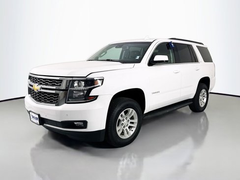 Used 2019 Chevrolet Tahoe LT image 3