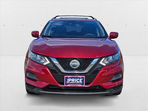 Used 2020 Nissan Rogue Sport SV image 2