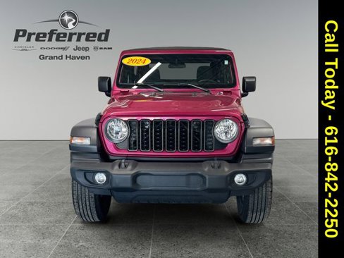 Used 2024 Jeep Wrangler Sport image 10