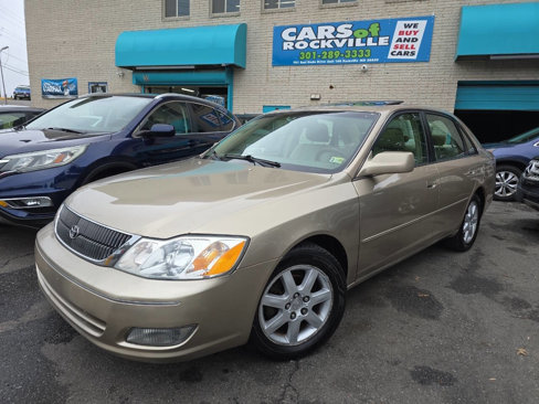 Used 2001 Toyota Avalon XLS image 3