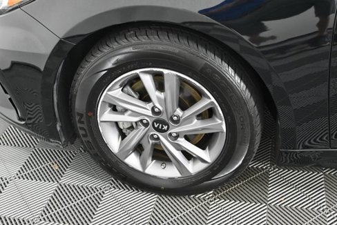 Used 2020 Kia Optima LX image 28