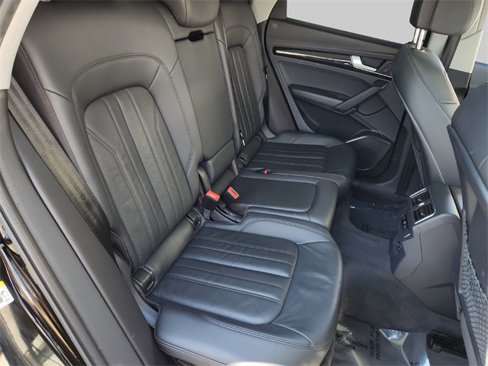 Used 2018 Audi Q5 2.0T Premium Plus w/ Premium Plus Package image 31