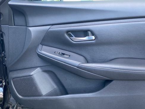 Used 2024 Nissan Sentra SV image 27