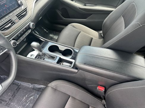 Used 2024 Nissan Altima 2.5 SV image 40