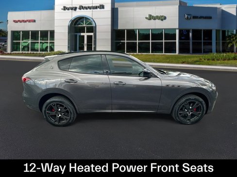 Used 2019 Maserati Levante image 10