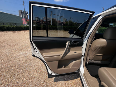 Used 2013 Toyota Highlander FWD image 49