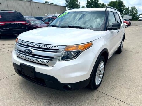 Used 2013 Ford Explorer XLT image 1