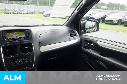 Used 2020 Dodge Grand Caravan GT image 18