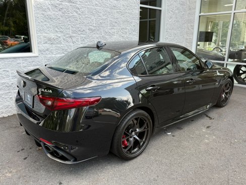 Used 2021 Alfa Romeo Giulia Quadrifoglio image 31