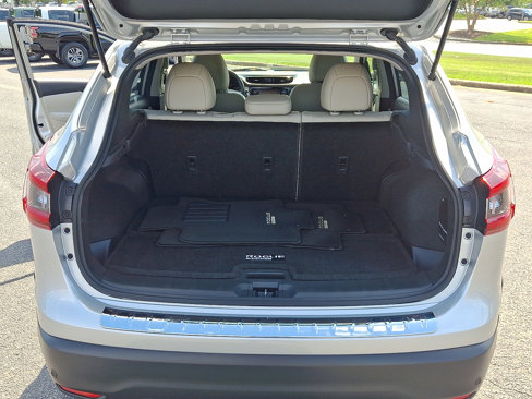 Used 2022 Nissan Rogue Sport SL image 29