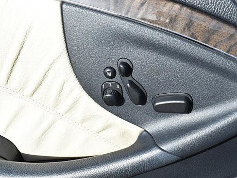 Used 2008 Mercedes-Benz CLK 350 Coupe image 12