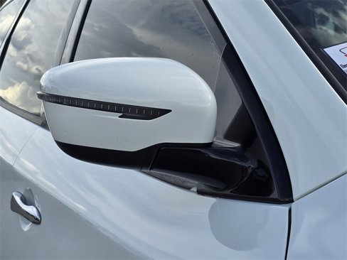 Used 2019 Nissan Pathfinder S image 14