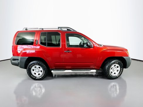 Used 2014 Nissan Xterra X image 8