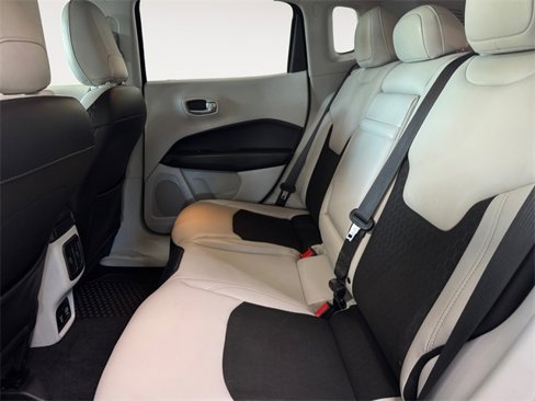 Used 2018 Jeep Compass Latitude w/ Popular Equipment Group image 7