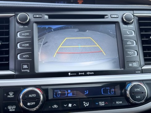 Used 2018 Toyota Highlander Limited image 20