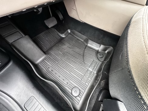 Used 2020 Ford Escape SE image 9