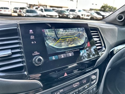 Used 2021 Honda Pilot Touring image 29