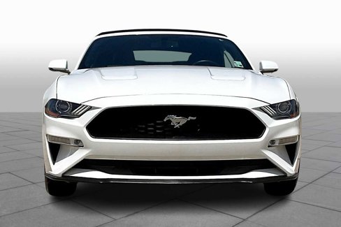 Used 2019 Ford Mustang Premium image 3