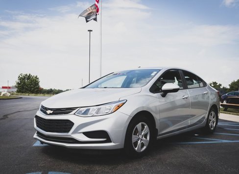 Used 2017 Chevrolet Cruze LS image 15
