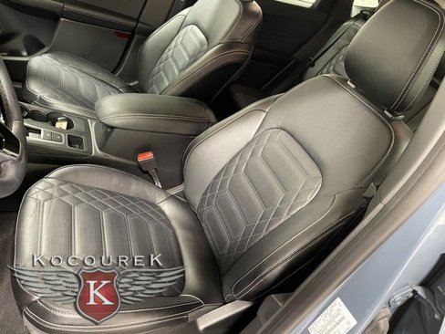 Used 2023 Ford Escape Platinum w/ Premium Technology Package image 12