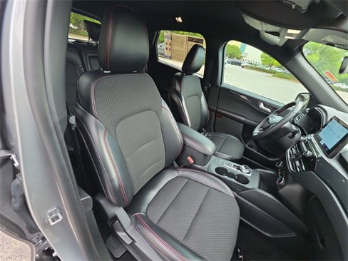 Used 2024 Ford Escape ST-Line image 27