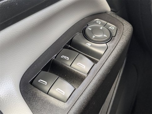 Used 2018 Chevrolet Equinox Premier image 20