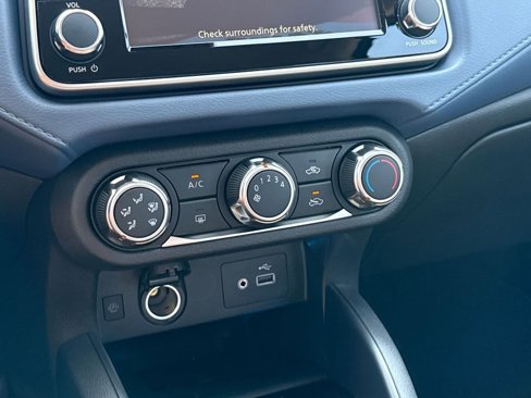 New 2025 Nissan Versa SV w/ Trunk Package image 17