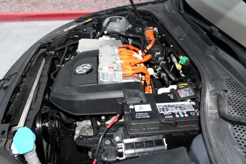 Used 2016 Volkswagen e-Golf SE image 35