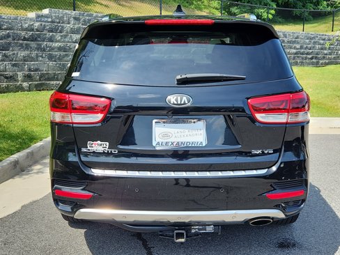 Used 2018 Kia Sorento SX image 7