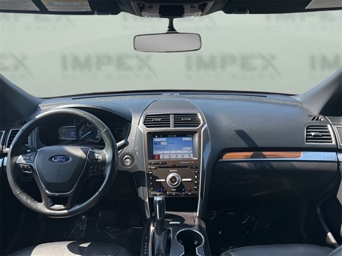 Used 2017 Ford Explorer Limited image 16
