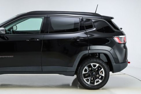 Used 2017 Jeep Compass Trailhawk w/ Leather Interior Group image 5