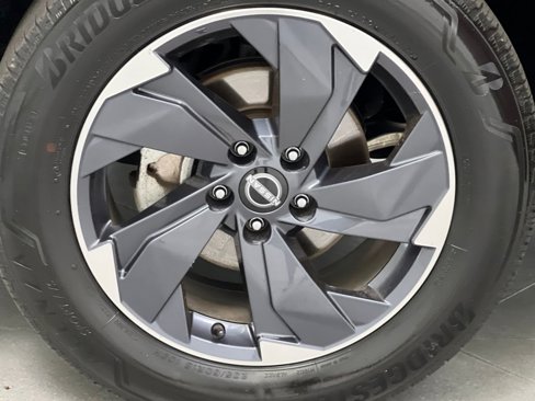 Used 2024 Nissan Rogue SV image 63