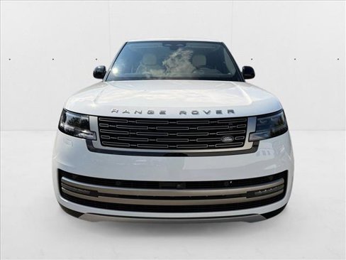 Used 2024 Land Rover Range Rover SE image 9