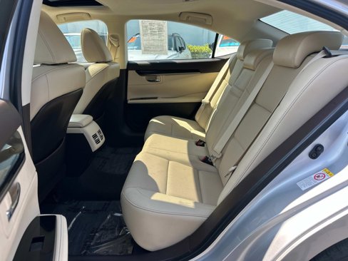 Used 2016 Lexus ES 350 image 21