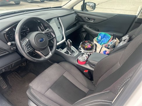 Used 2023 Subaru Outback Premium image 4