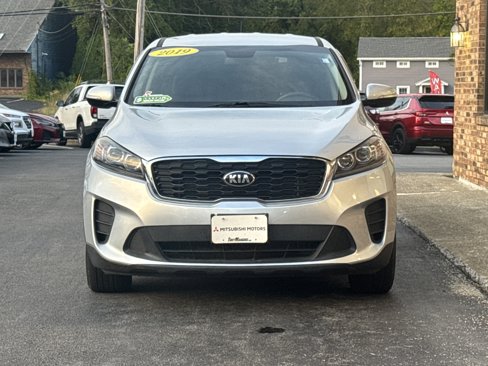 Used 2019 Kia Sorento AWD V6 image 8