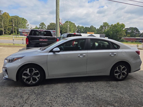 Used 2021 Kia Forte LXS image 2
