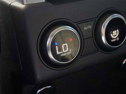 Used 2019 Land Rover Discovery HSE image 33