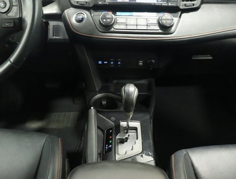 Used 2017 Toyota RAV4 SE image 20