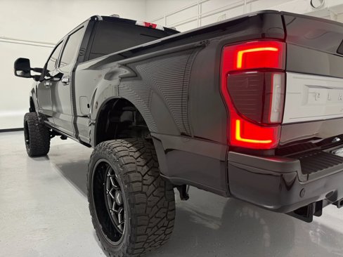Used 2022 Ford F250 Platinum w/ FX4 Off-Road Package image 9