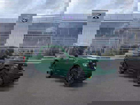 New 2025 Ford Maverick XLT image 7