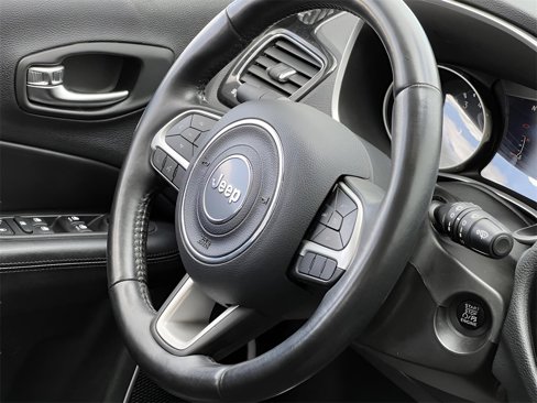 Used 2019 Jeep Compass Altitude image 33