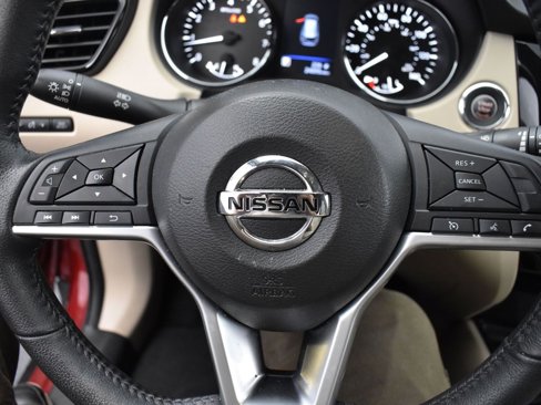 Used 2019 Nissan Rogue SV image 13