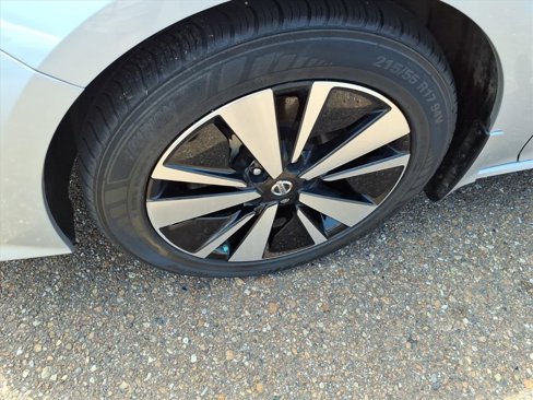 Used 2022 Nissan Altima 2.5 SV image 10