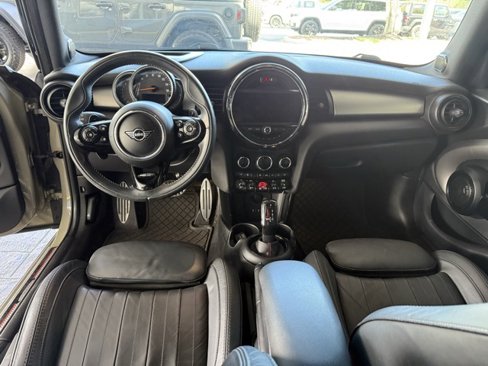 Used 2020 MINI Cooper S image 15