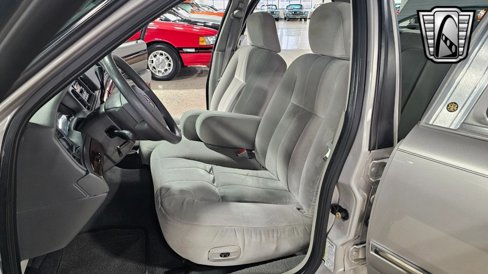 Used 2005 Mercury Grand Marquis GS image 24